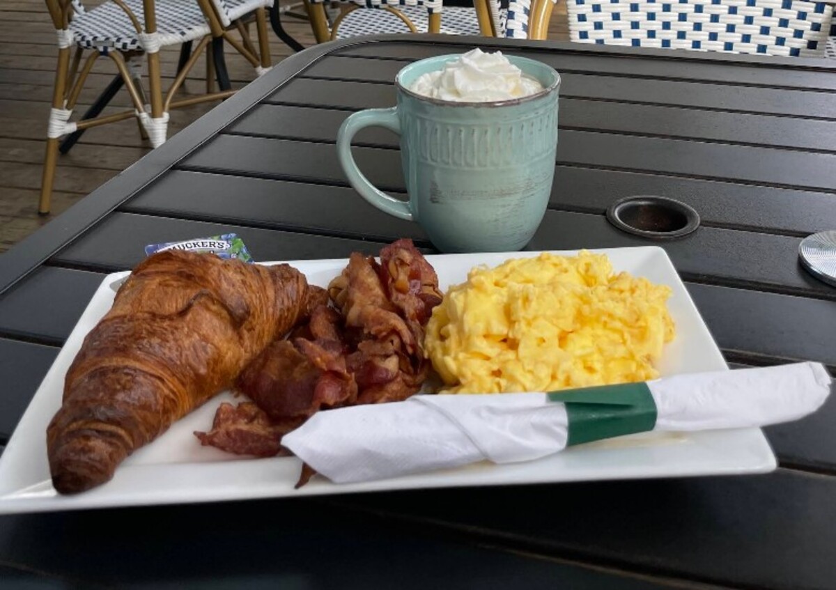 Food in Survey Cafe, Bonita Springs, FL