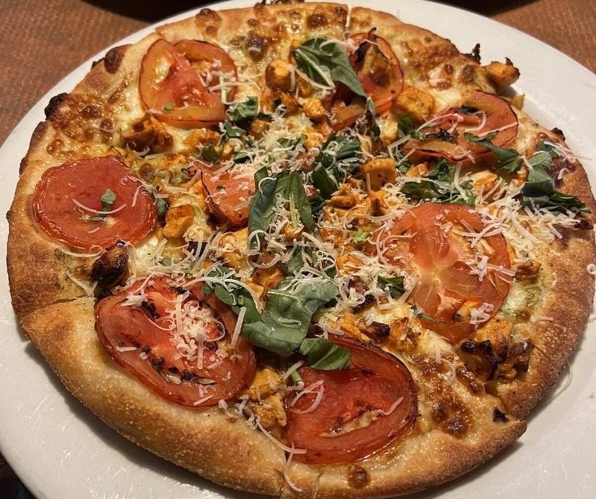 Food in Boston's Restaurant & Sports Bar, Coon Rapids, MN 😎