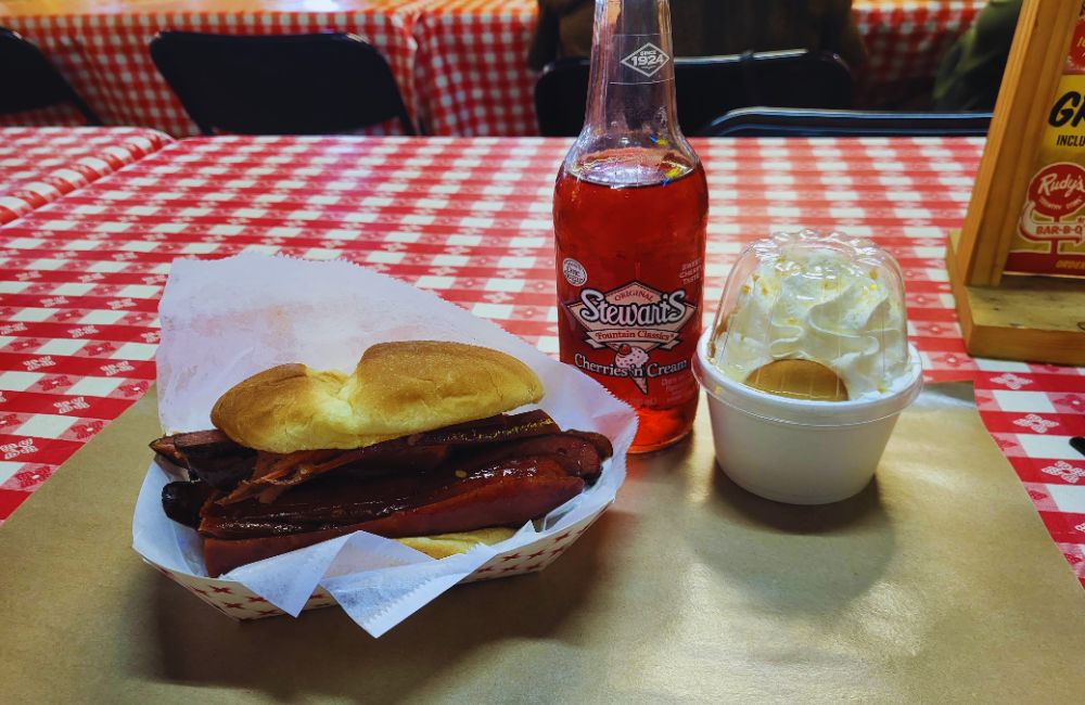 Photos for Rudy's "Country Store" and Bar-B-Q