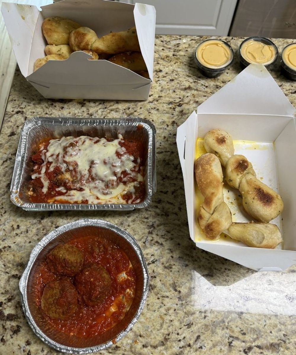 Photos for Brozinni Pizzeria