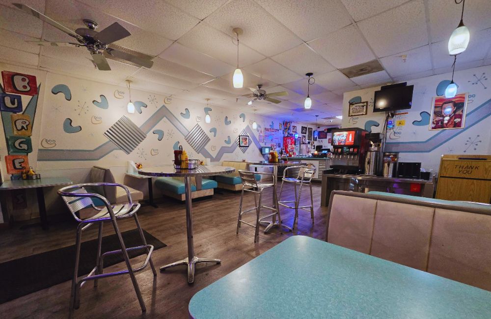 Photos for Daly's Flame Broiled Burgers