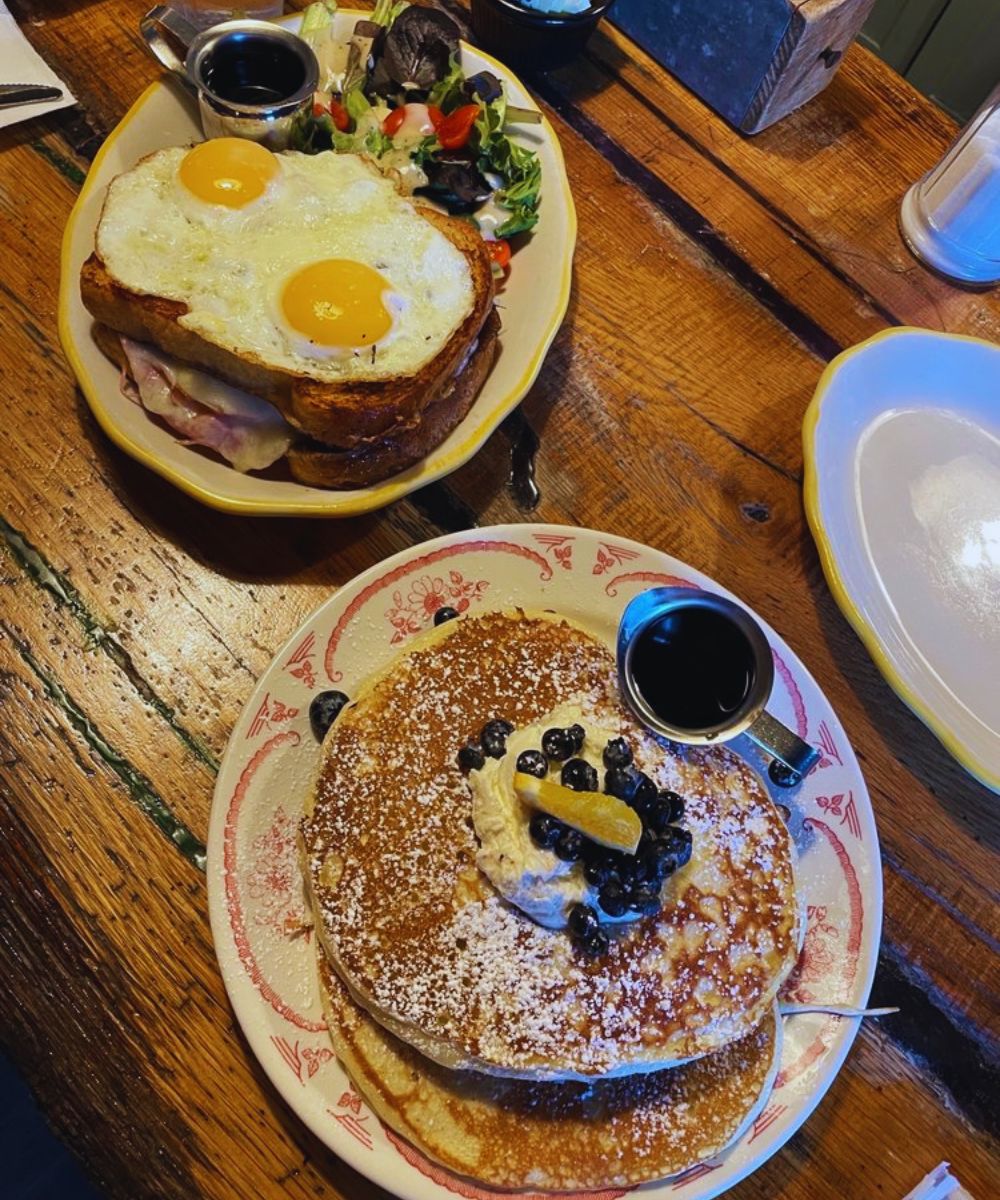 Photos for Honey's Sit-N-Eat