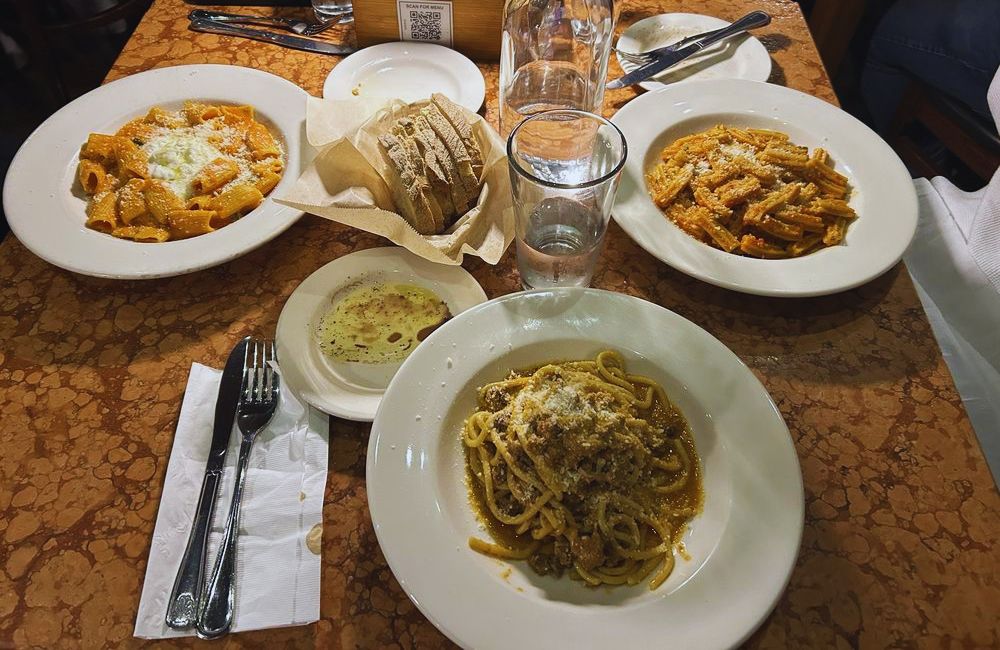 Photos for Maccheroni Republic