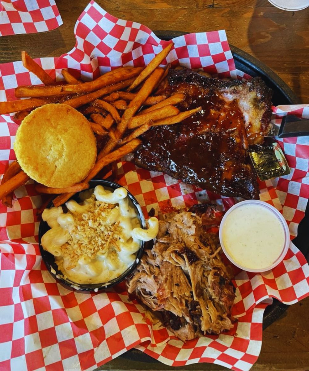 Photos for Smokin' Dave's BBQ