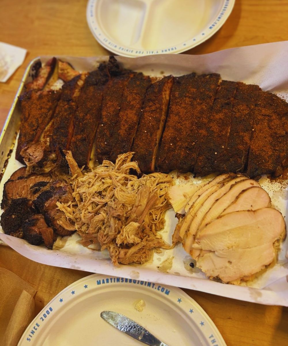 Photos for Martin's Bar-B-Que Joint