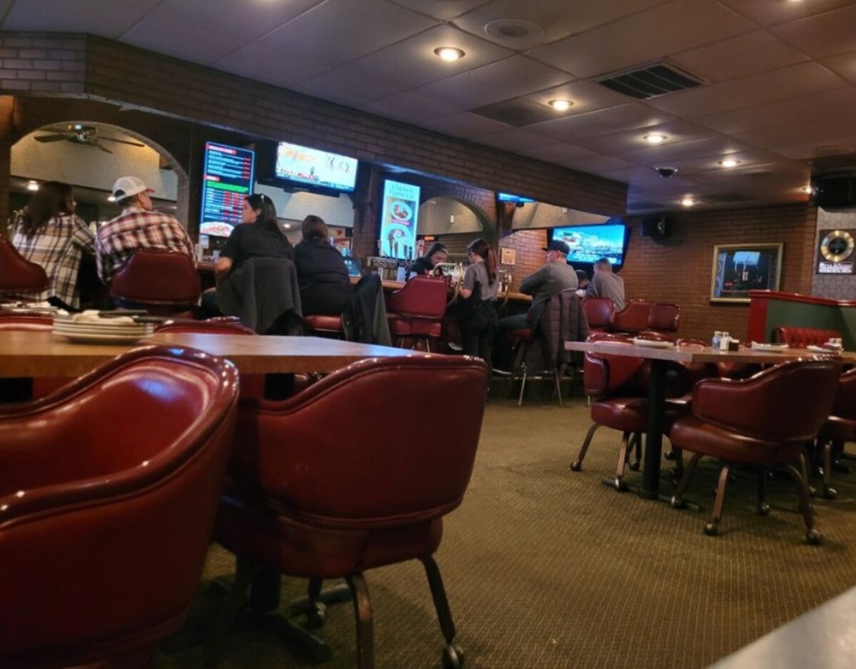 Mike's Pizzeria, Fresno, CA