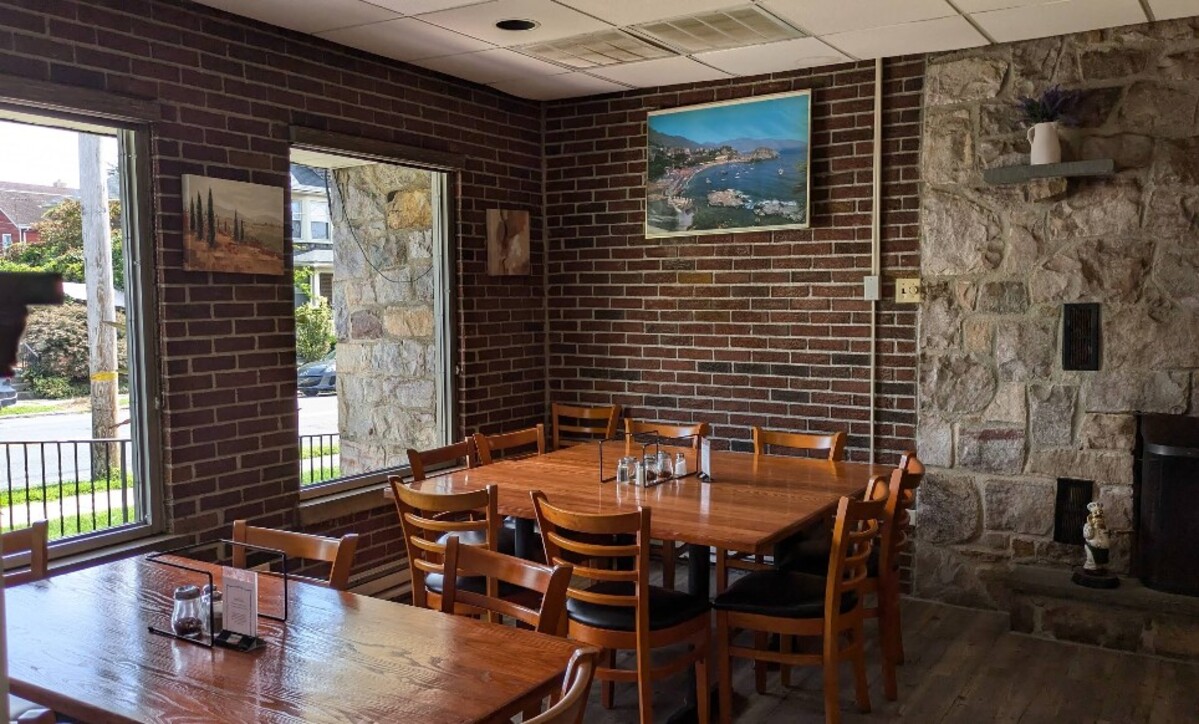 Martellucci's Pizzeria, Bethlehem, PA