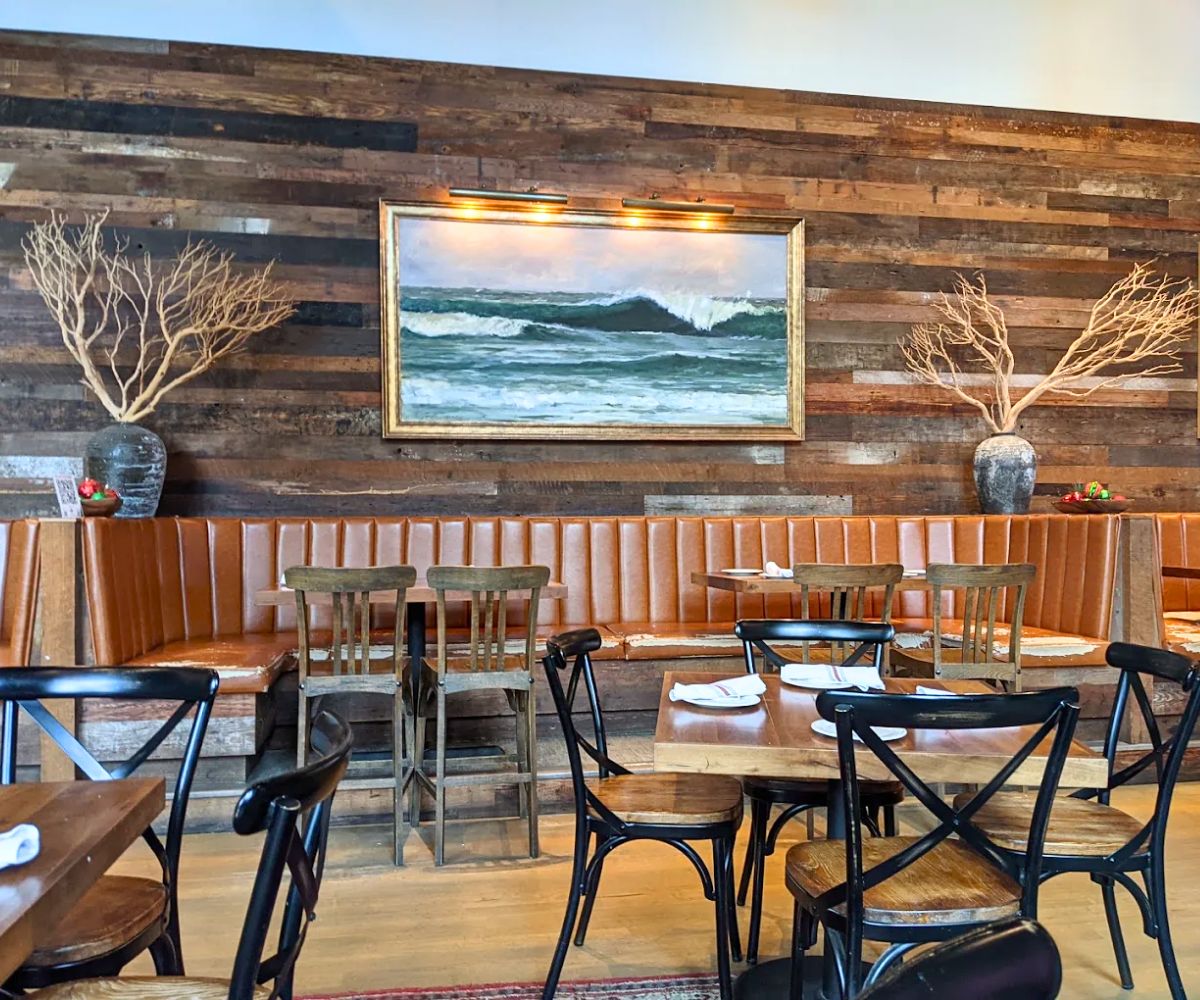 interior of Hearth Wood Fired Pizza in Beaufort, South Carolina