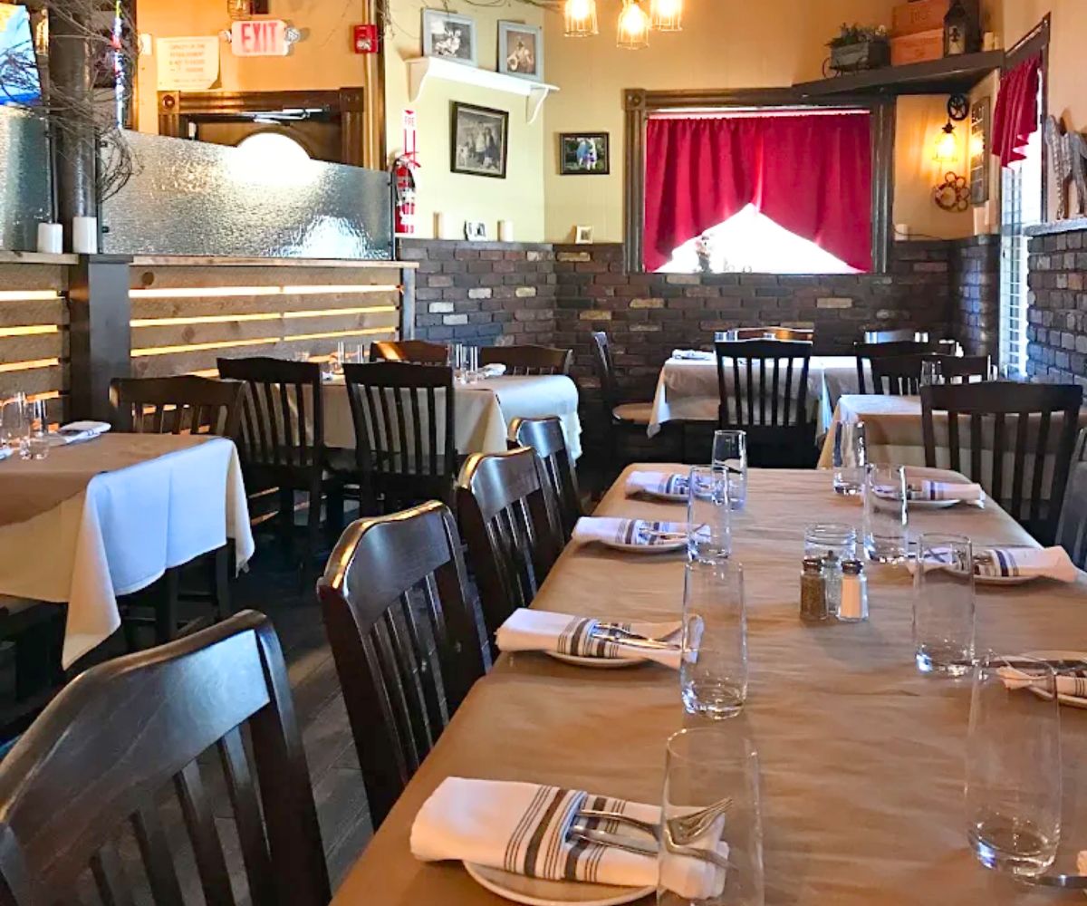 interior of Lucky Dog Tavern in North Smithfield, Rhode Island