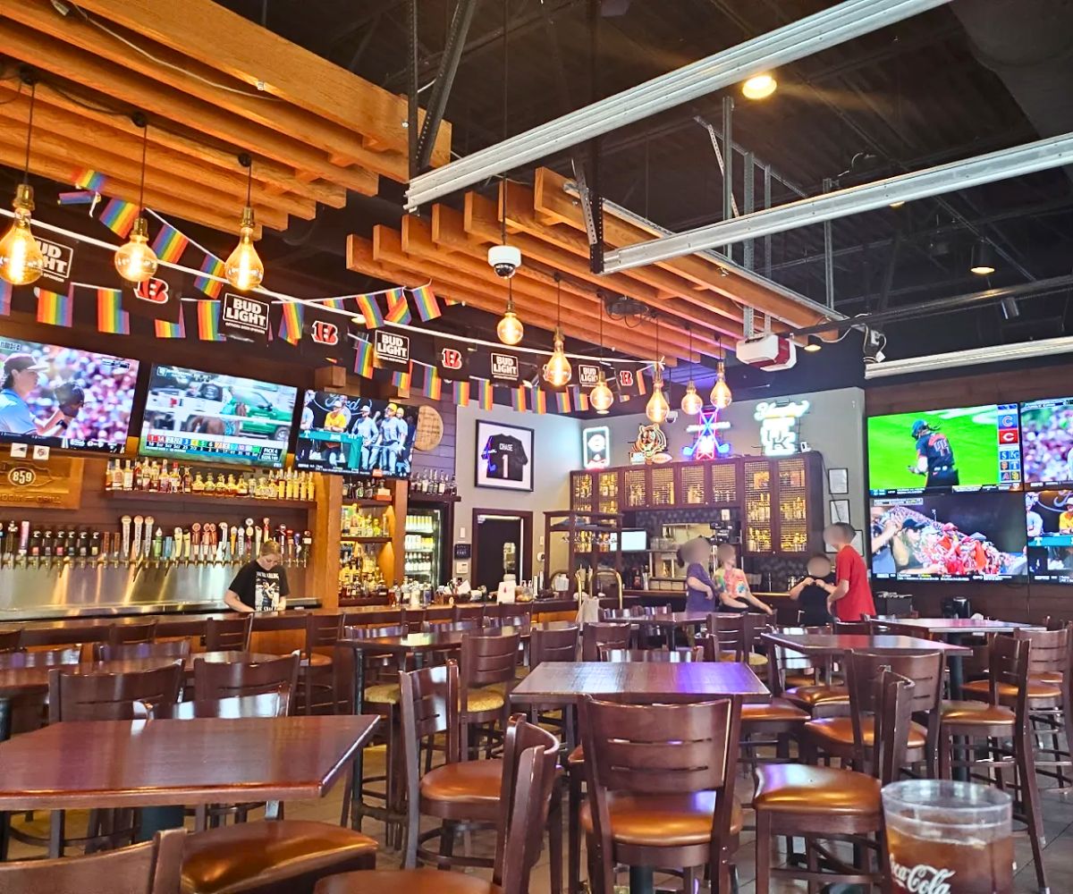 interior of The 859 Taproom in Florence, Kentucky