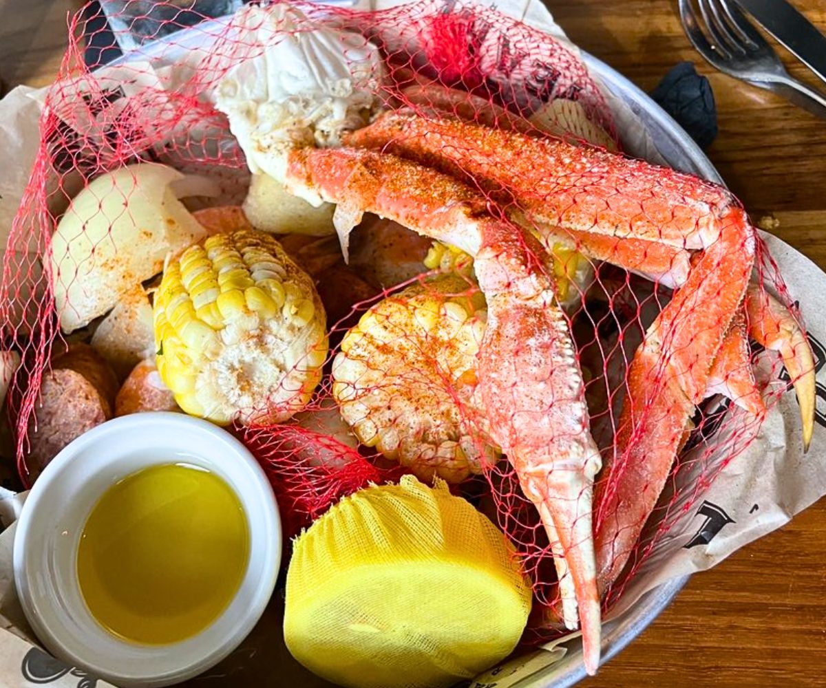 Tavern Boil at Pearl Tavern in Lee's Summit, Missouri
