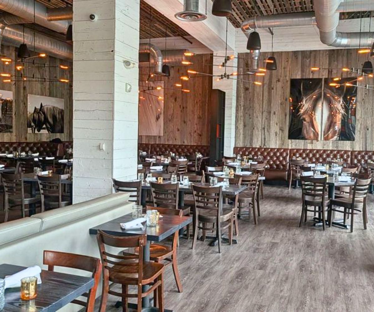 interior of Spotted Horse Tavern in Shelton, CT
