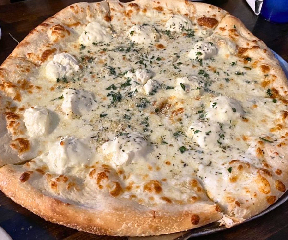 White Pizza at Rosa's Pizzeria in Prescott, AZ