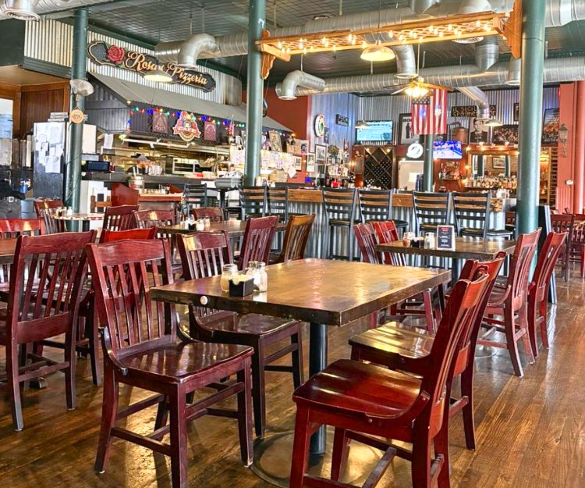 interior of Rosa's Pizzeria in Prescott, AZ