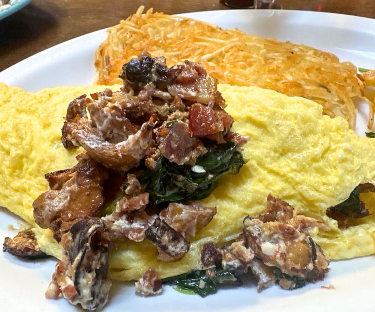 Mushroom Omelette at Morning Glory in Ashland, Oregon