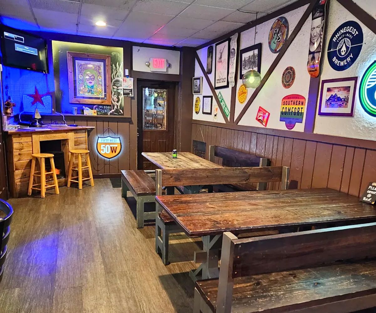 interior of Wunderbar in Covington, KY