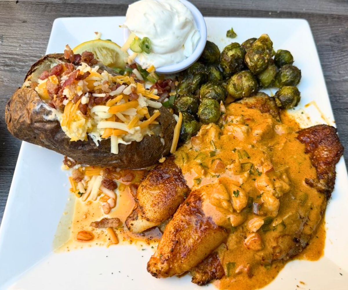 Carpet Bagger Catfish at Crawdaddy's in Cookeville, Tennessee
