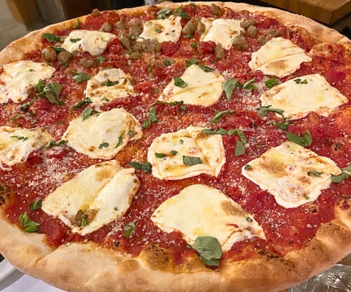 Margherita Pizza at Piecasso in Stowe, VT