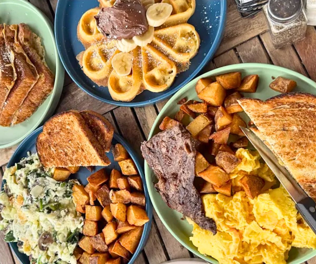 breakfast at Island Kitchen in Nantucket, Massachusetts