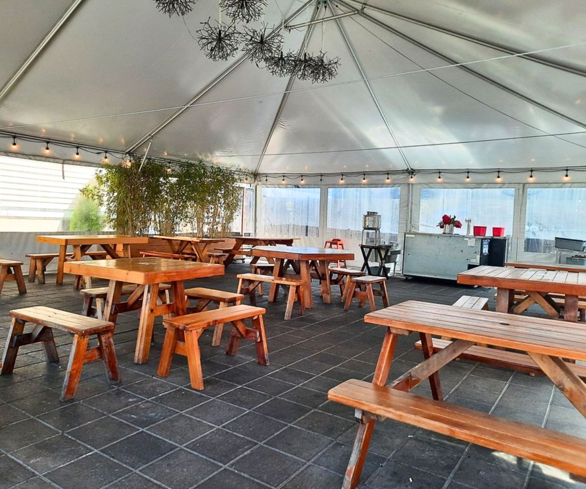 covered outdoor seating of PDX Sliders in Portland, Oregon