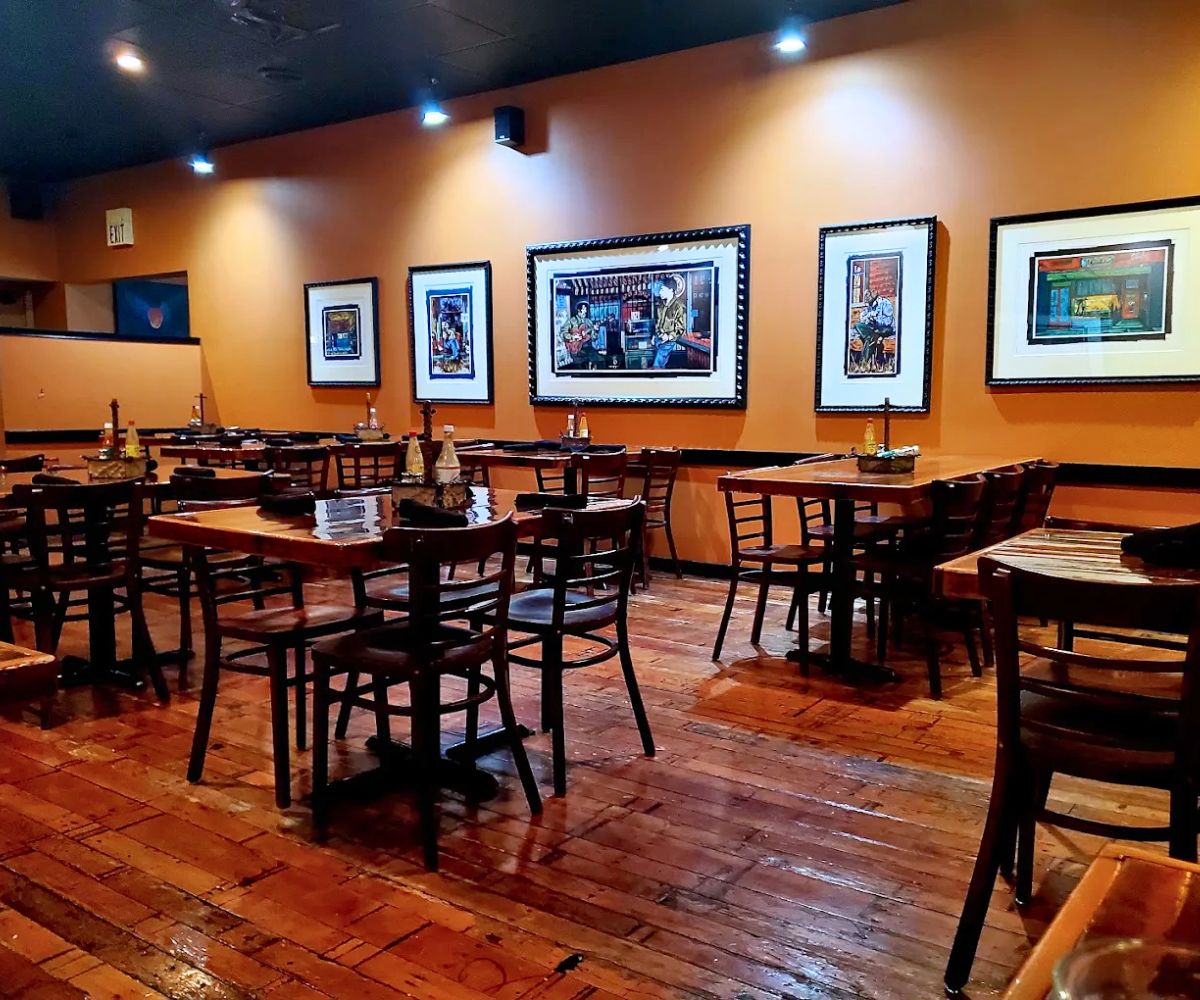 interior of Flying Mango in Des Moines, IA