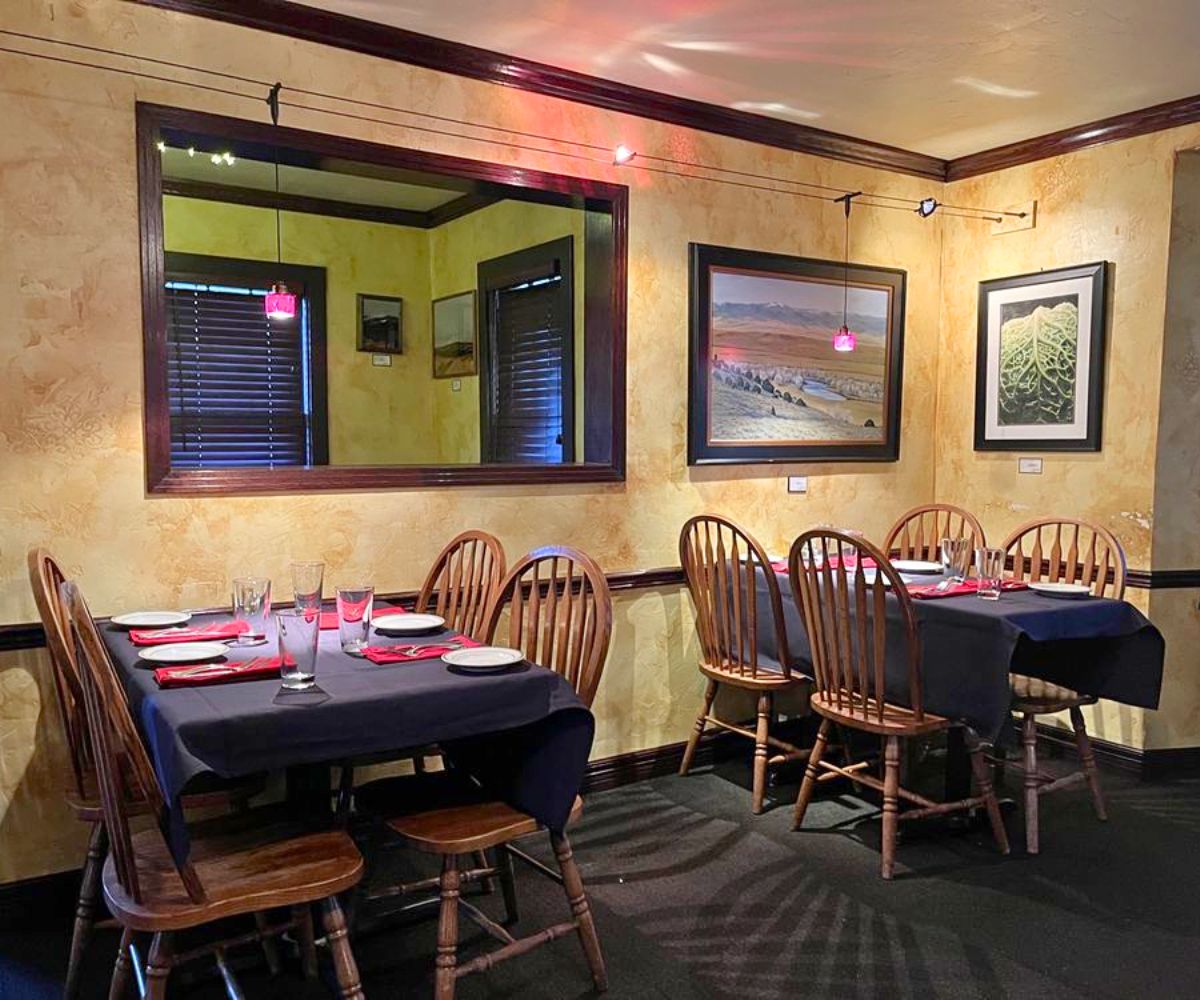 interior of Bella's Bistro in Saratoga, WY