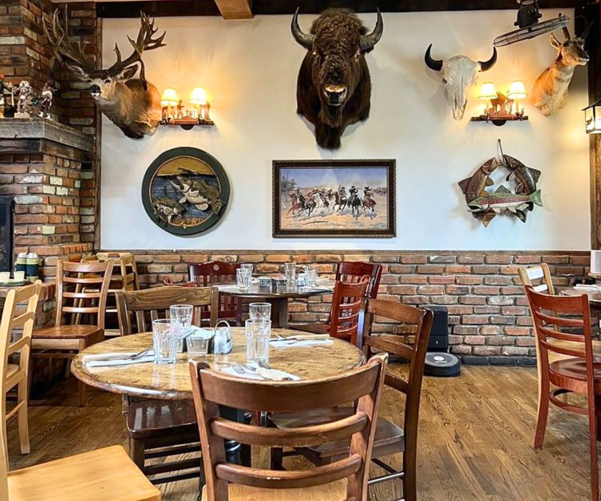 interior of The Kneadery in Ketchum, ID