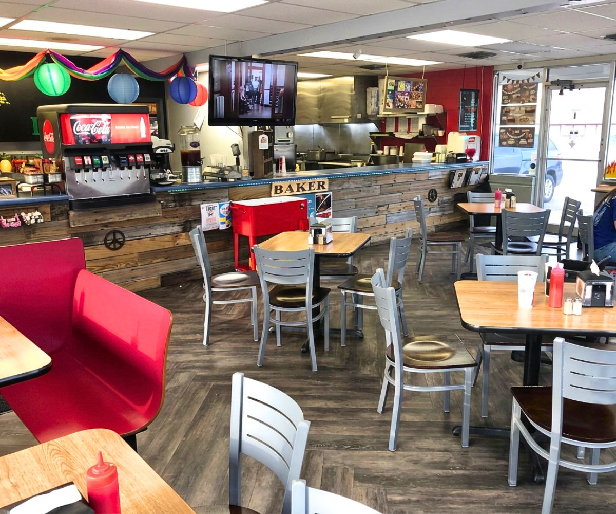 interior of Do-B's in Emporia, KS