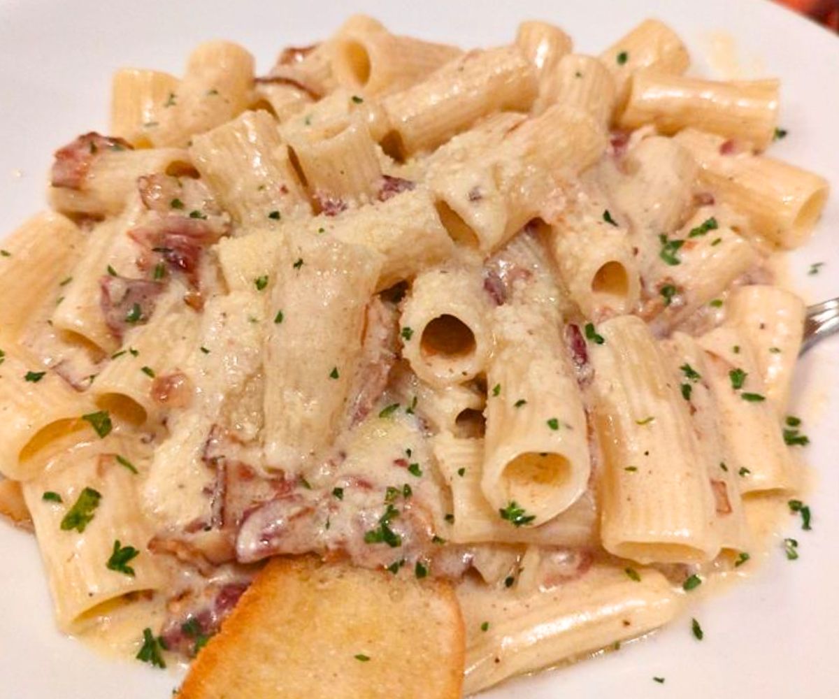 Rigatoni Carbonara at Cafe 14 in Palatine, IL