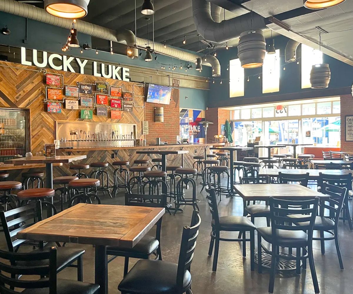 interior of Lucky Luke Brewpub in Lancaster, CA