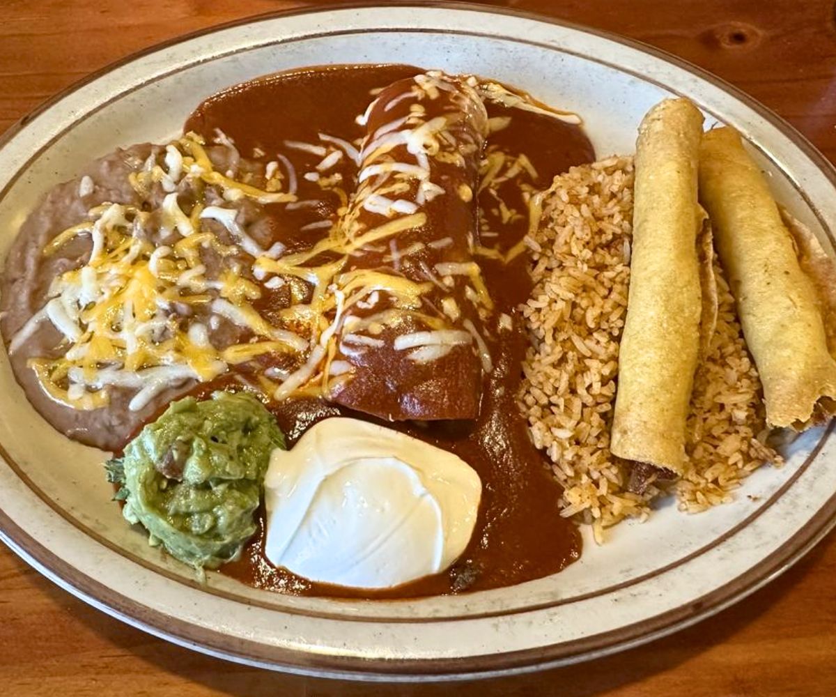 Combination Plate at Los Cerritos Mexican Kitchen in Roswell, NM
