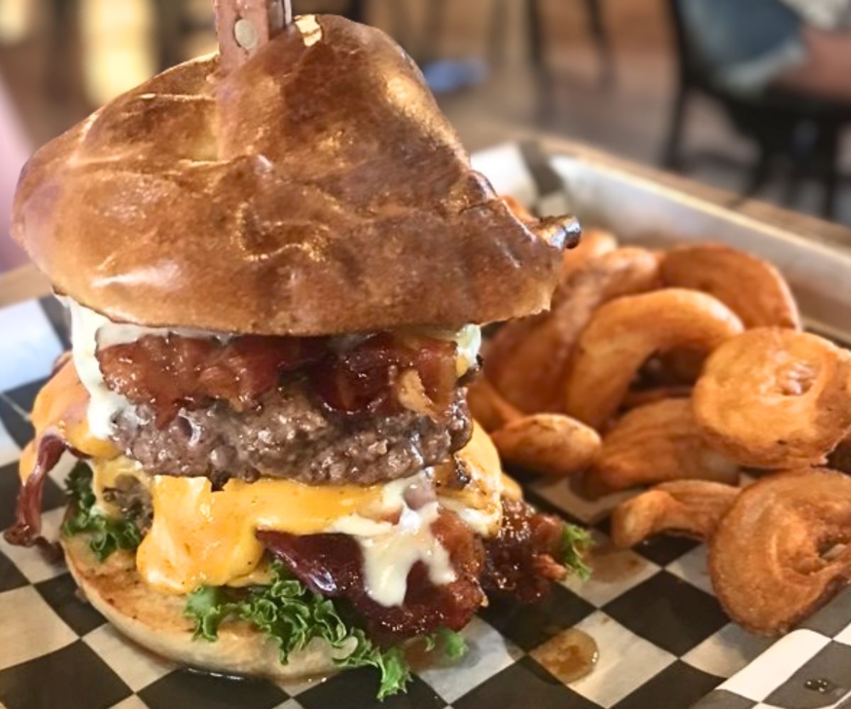 Broadway Bully Burger at The Gettysburger Company in Gettysburg, Pennsylvania