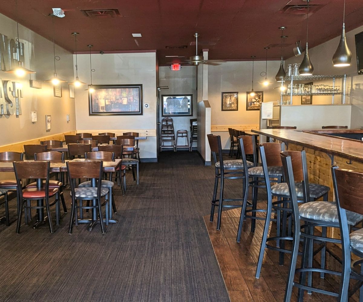 interior of French Toast Bistro in Plymouth, MI