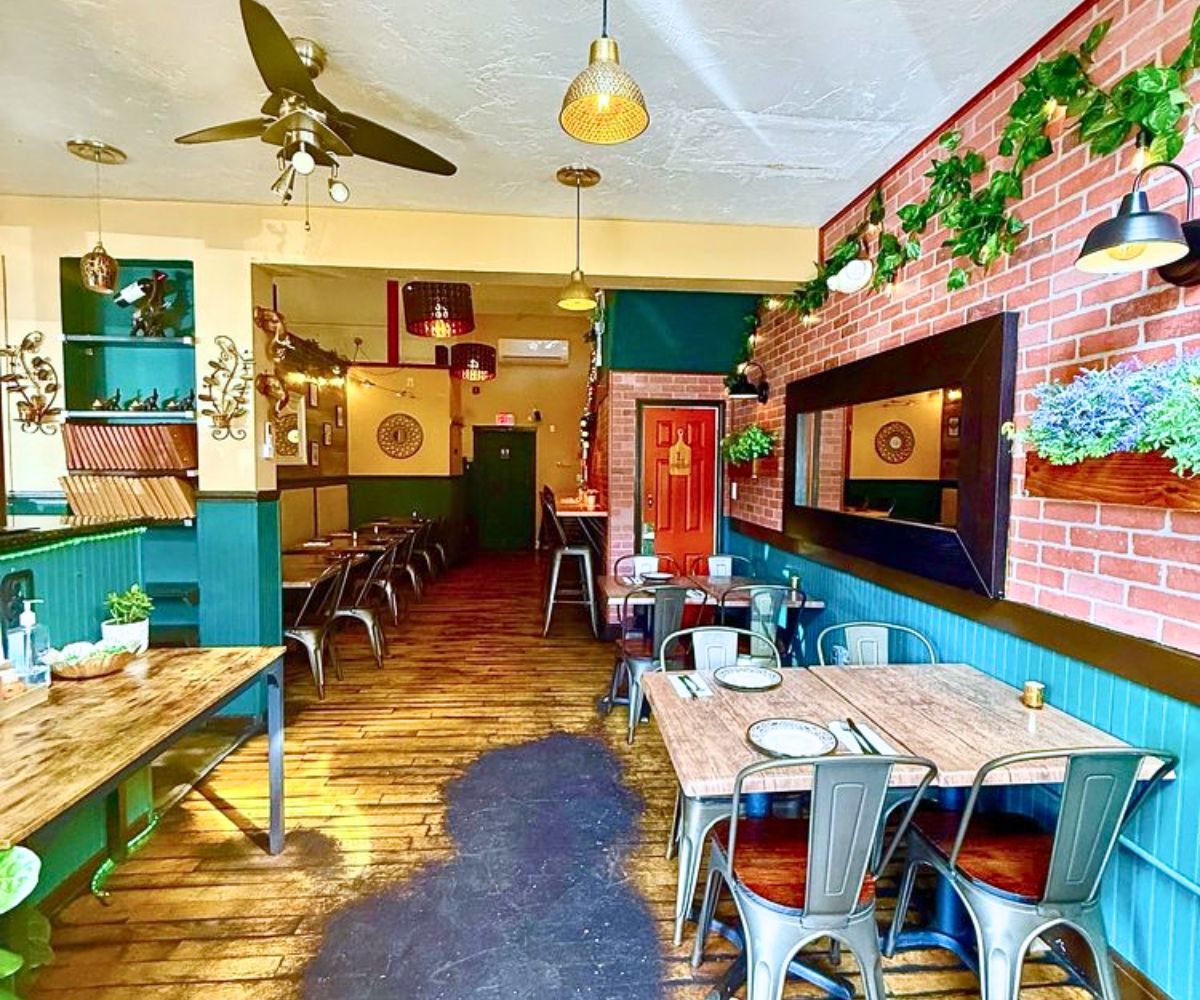 interior of Lime Leaf in Weymouth, MA