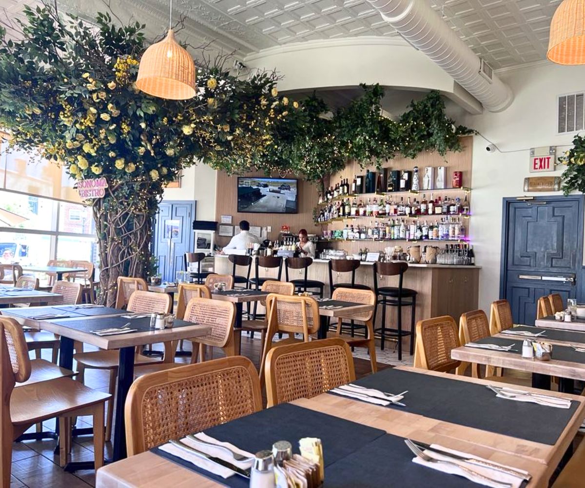 interior of Sonoma Bistro in Rutherford, New Jersey