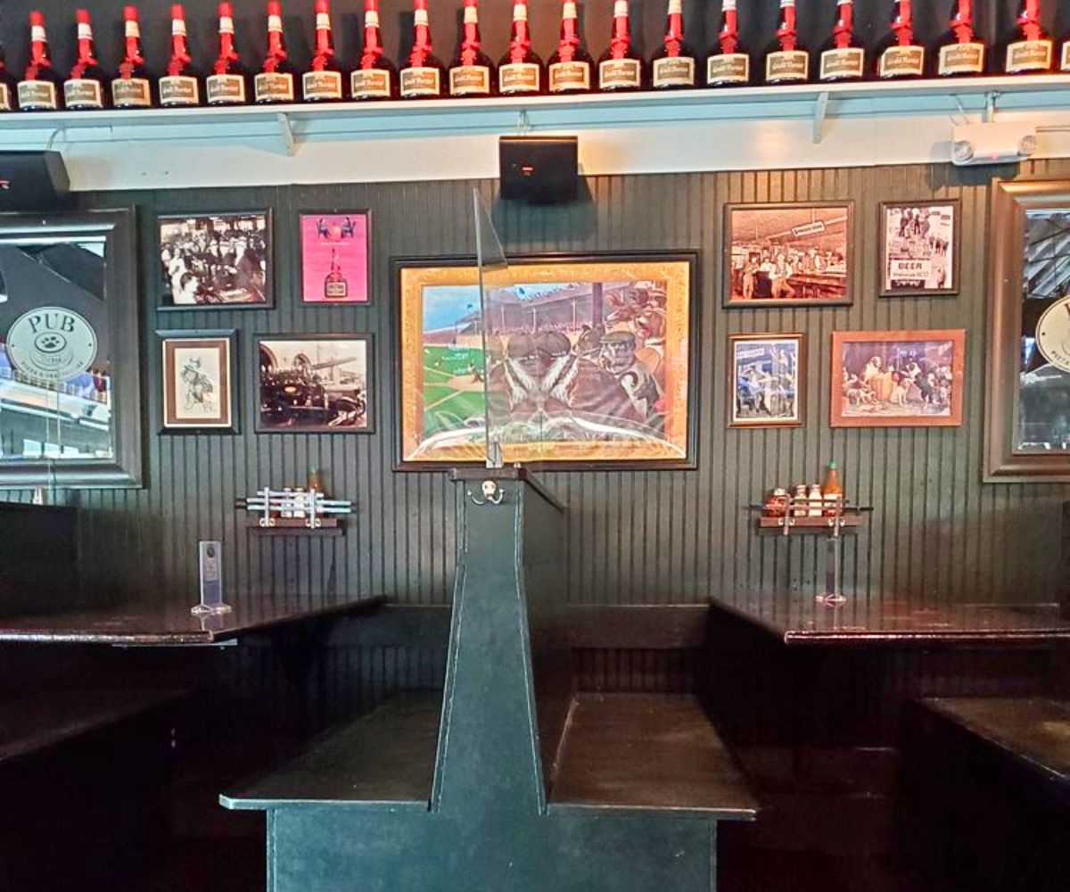 interior of Pub Dog in Columbia, Maryland
