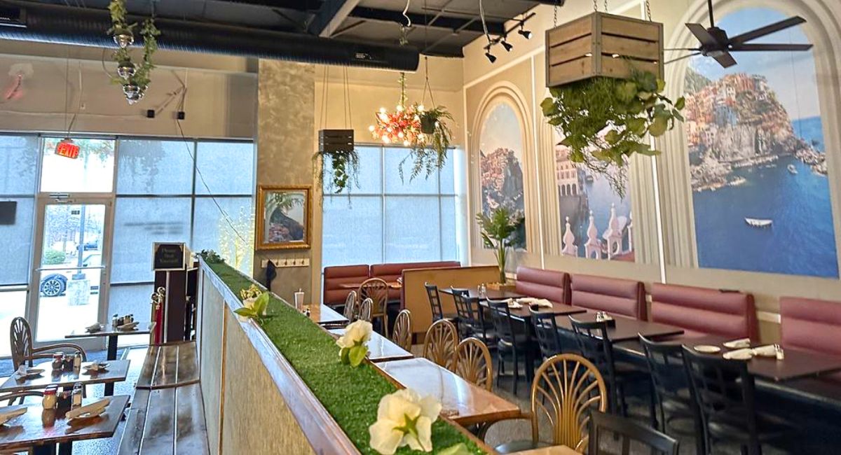 interior of Luigi’s Italian Grill in Madison, AL