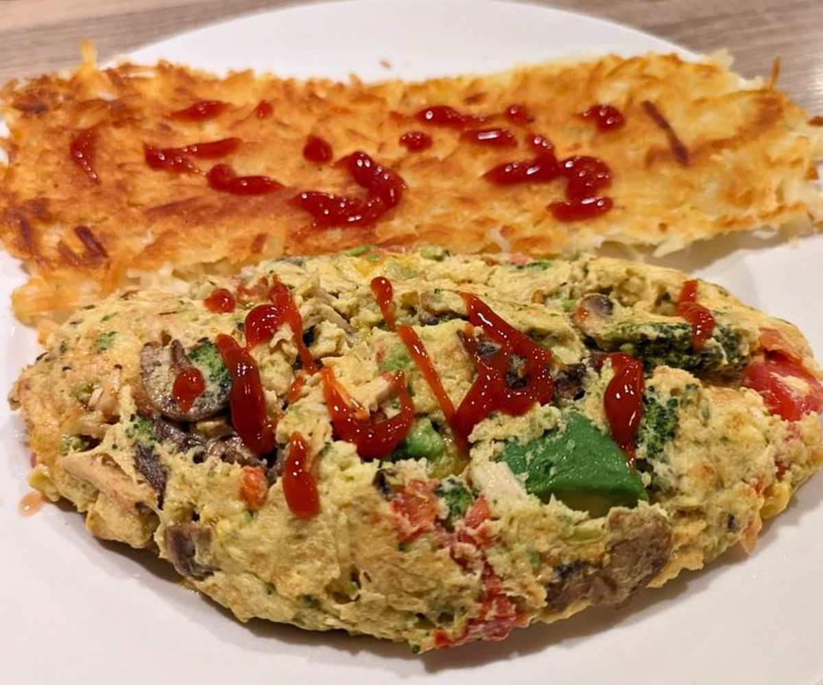 Monterey Omelette at Egg Headz Café in Tinley Park, Illinois