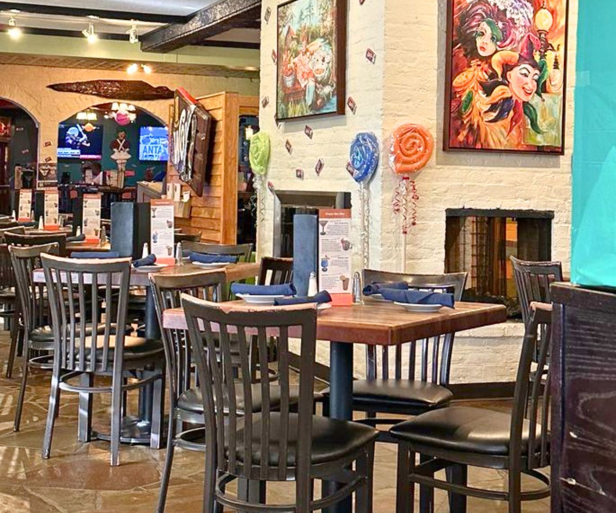 interior of Bon Temps Grill in Lafayette, LA