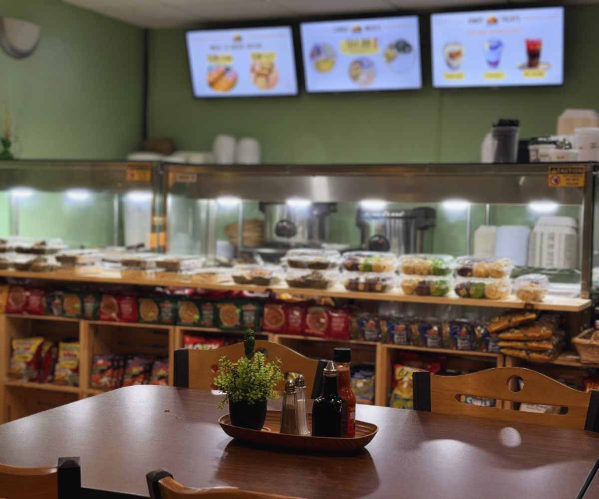 inside kusina de isla in harrisburg, PA
