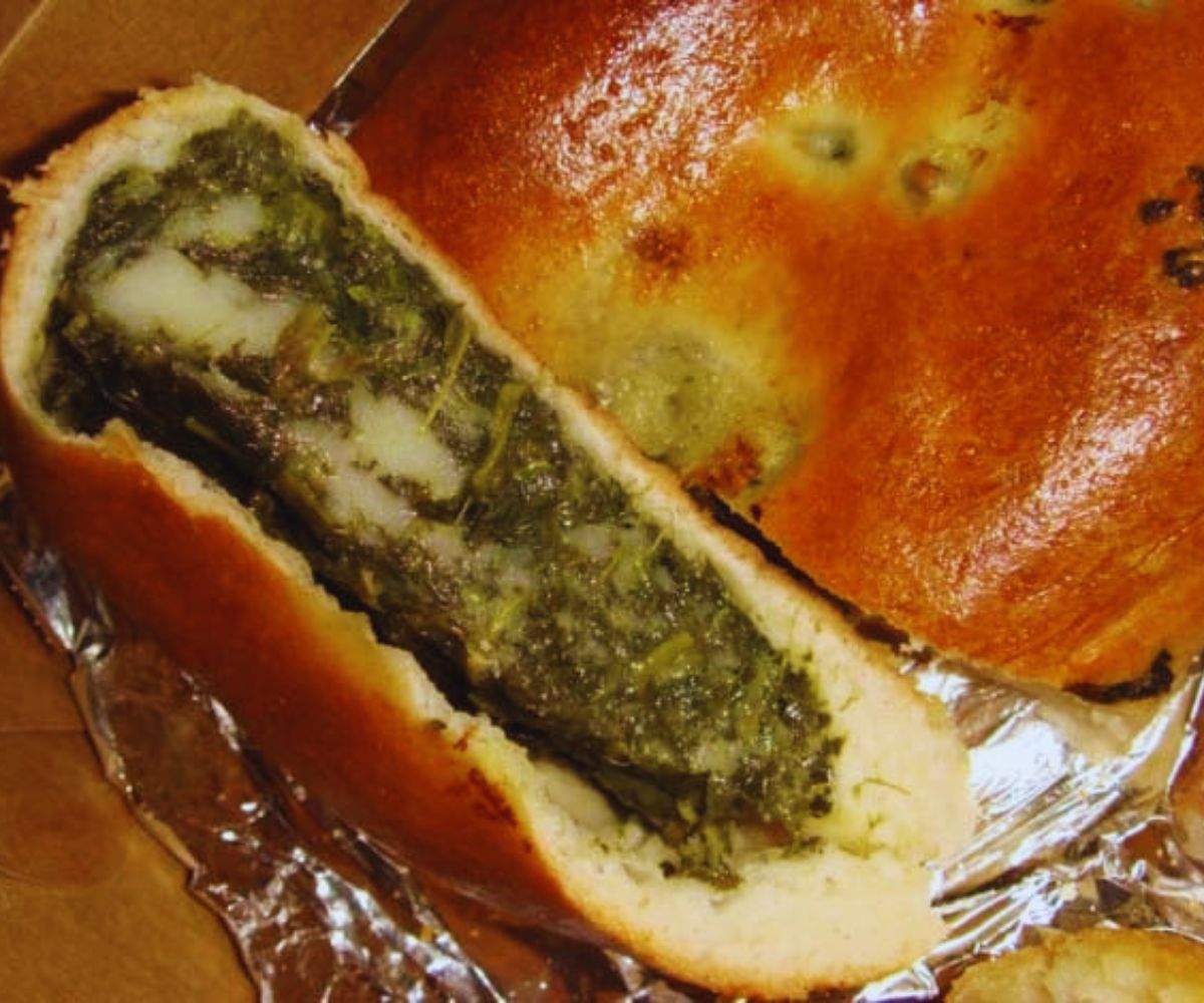 Galleria Umberto - Spinach and Cheese Calzone
