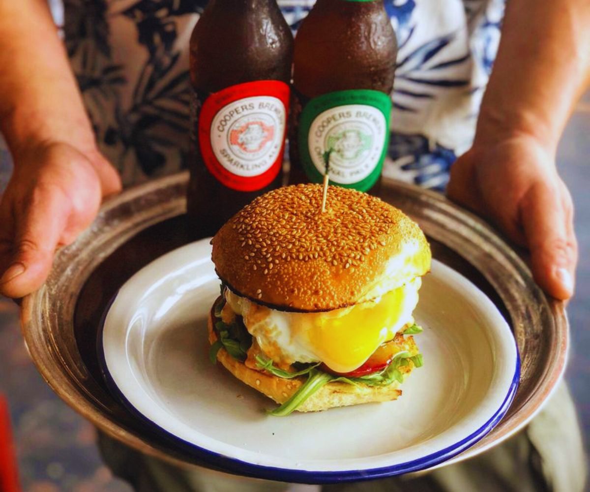 Lucky Buns - Alfie's Bun and Two Beers