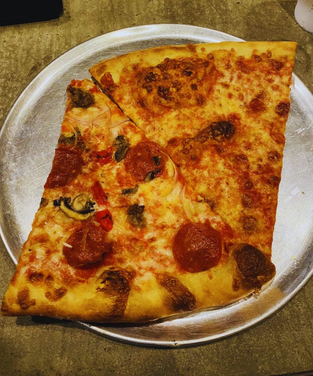 Photos for Pizza Delicious