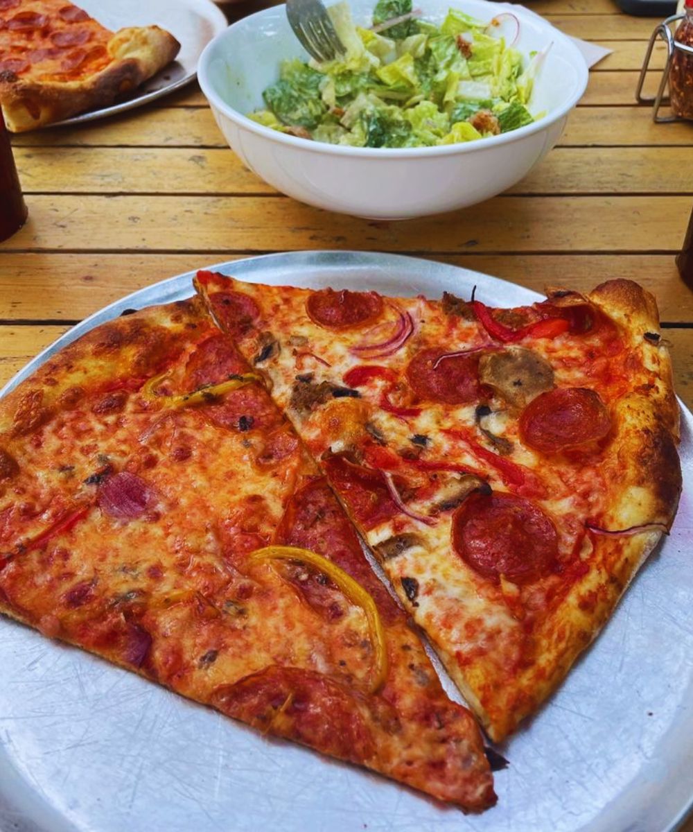 Photos for Pizza Delicious