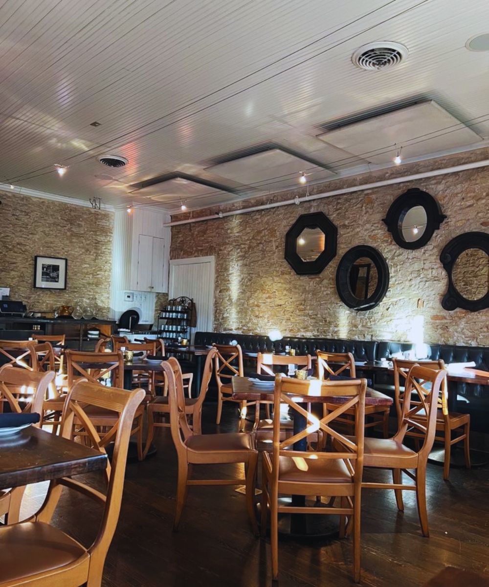 Photos for Moonshine Grill