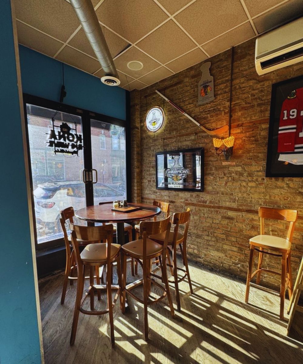 Photos for Pequod's Pizza
