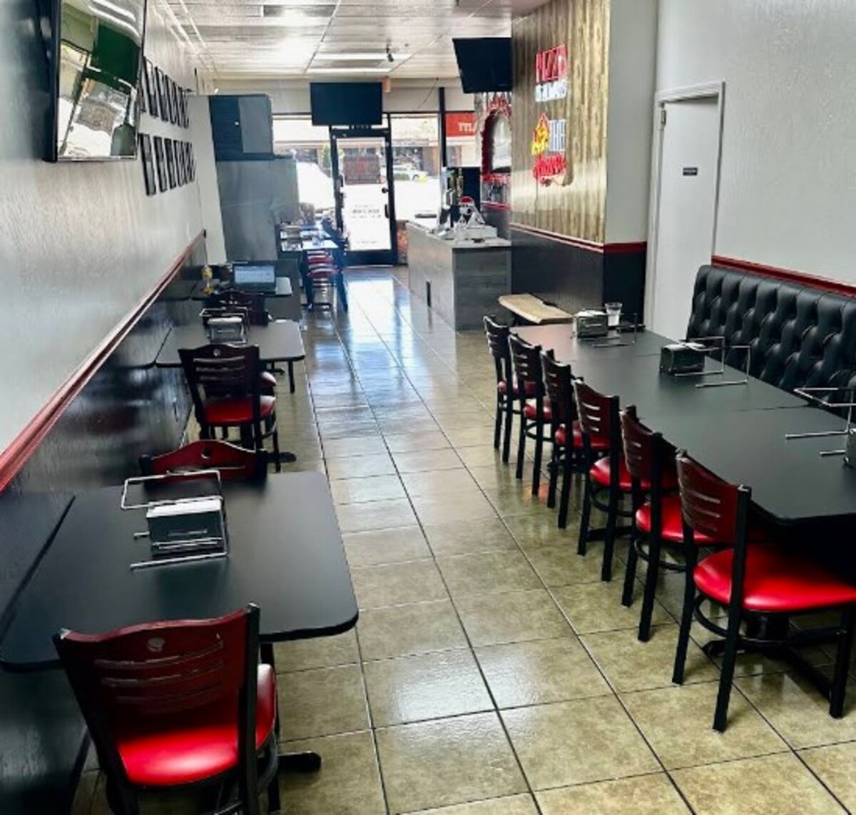 Pizza House, Fresno, CA