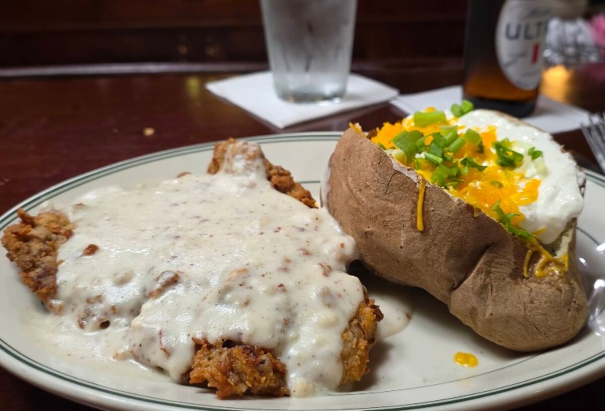 Food in Wall Street Bar & Grill, Midland, TX