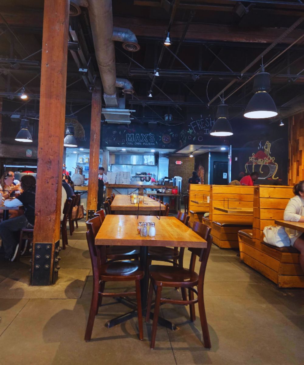 Photos for Max's Coal Oven Pizzeria