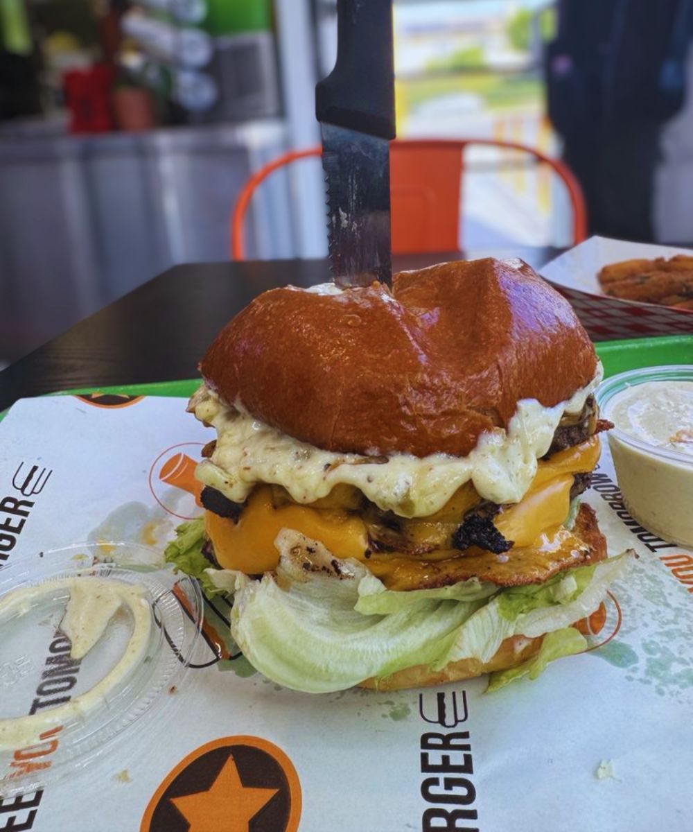Photos for Oh My Burger
